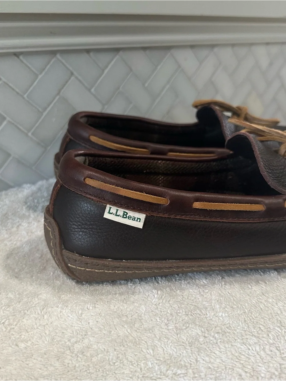 L.L. Bean Handsewn Mens Moccasin 11M Brown Leather Flannel Lined Slippers